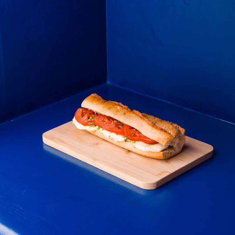 Sandwich mozzarella pesto