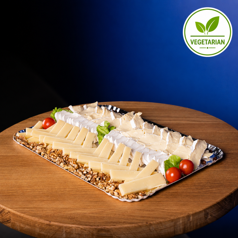 Vegetarian home-prepared cheese platter with Comté-cheese, Brie-cheese and goat cheese