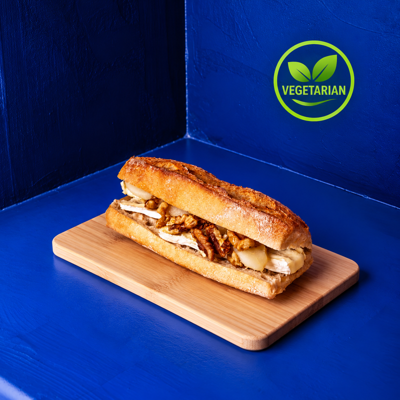 Sandwich with brie-cheese and pears
