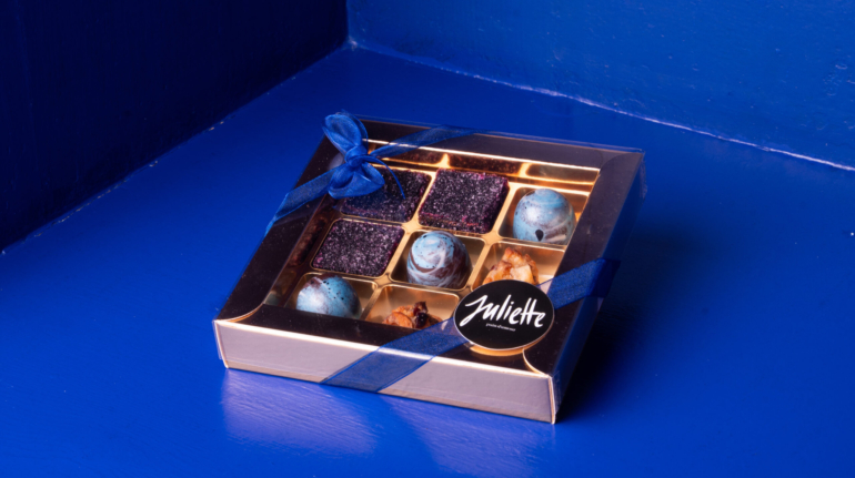 Christmas xMas Weihnachten box surprise noel cadeau gift geschenk company