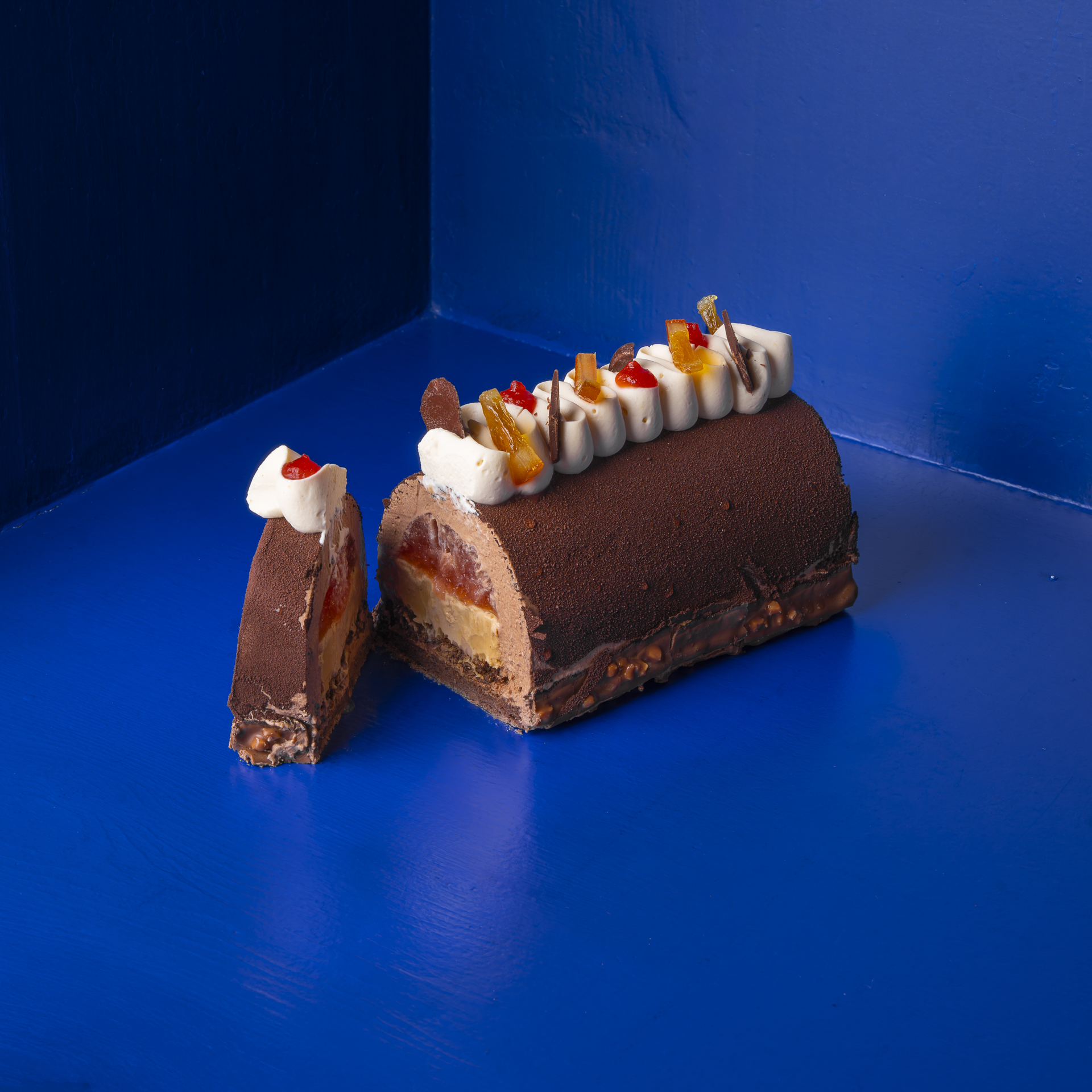 AW_TOM09053_web chocolate orange Yule Log, blood orange Yule log cake, Christmas Yule log, dark chocolate Yule log, citrus chocolate dessert, holiday chocolate cake, festive bûche de Noël