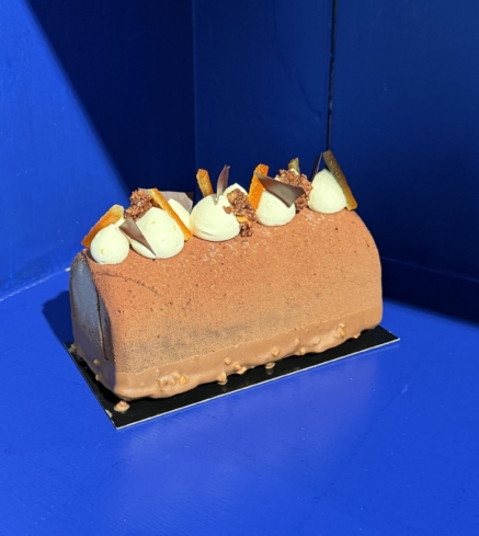 chocolate orange Yule Log, blood orange Yule log cake, Christmas Yule log, dark chocolate Yule log, citrus chocolate dessert, holiday chocolate cake, festive bûche de Noël